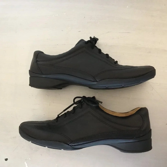 Naturalizer 5 N  Comfort Nickie Walking Shoes Sneaker Lace Up Leather SZ 8 M - Picture 1 of 12